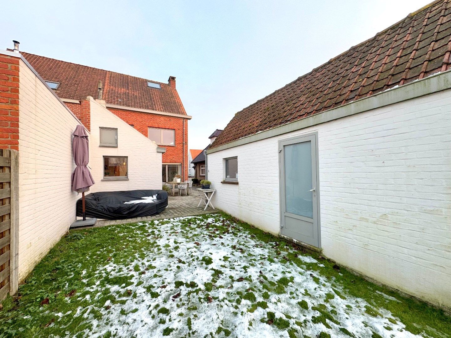 INSTAPKLARE WONING MET 4 SLPKS, TUIN EN GARAGE foto 29