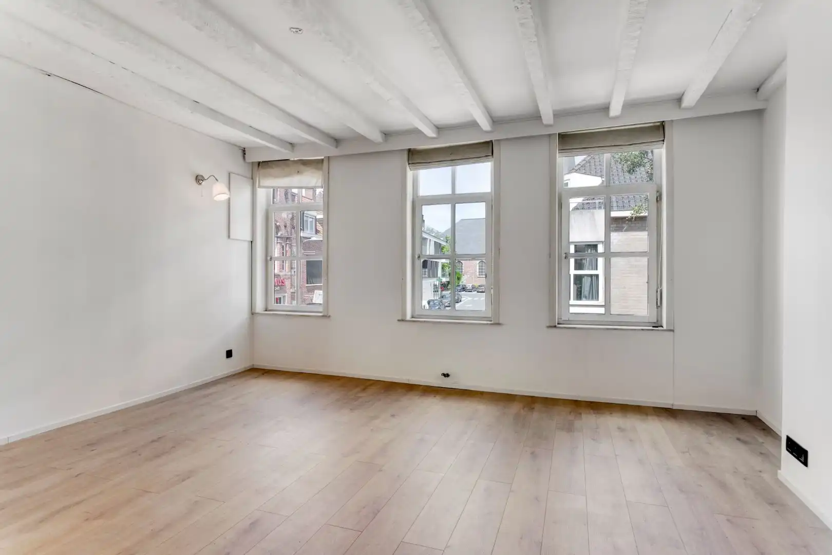Instapklare handelszaak met appartement en gezellige binnenkoer foto 19