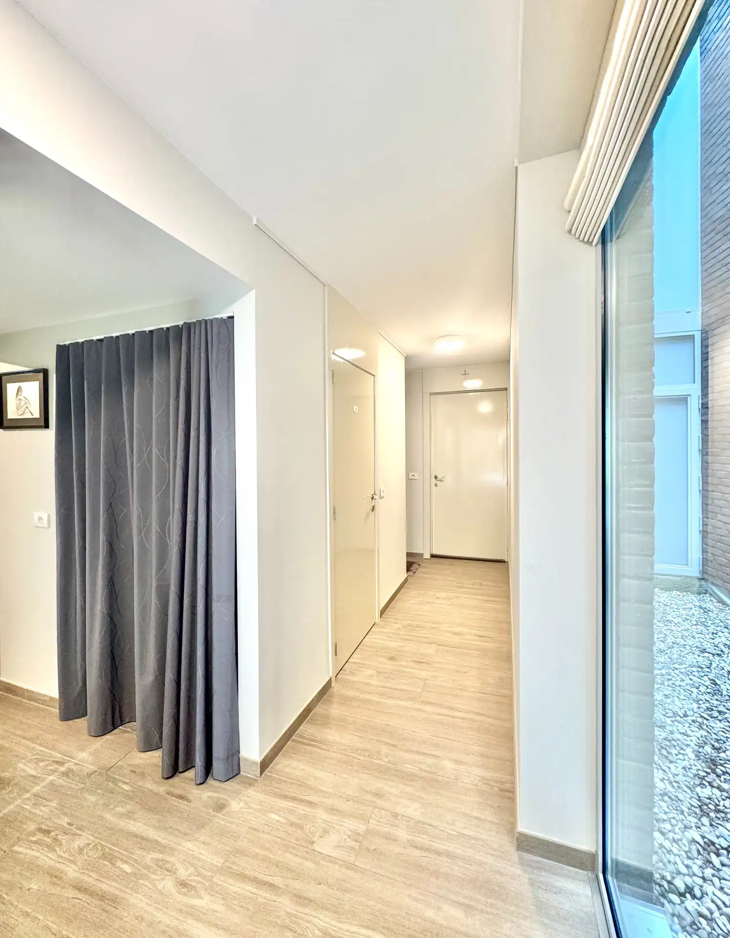 RUIM APPARTEMENT | OVERDEKTE AUTOSTAANPLAATS |TUIN | TERRAS | 130 M² foto 14