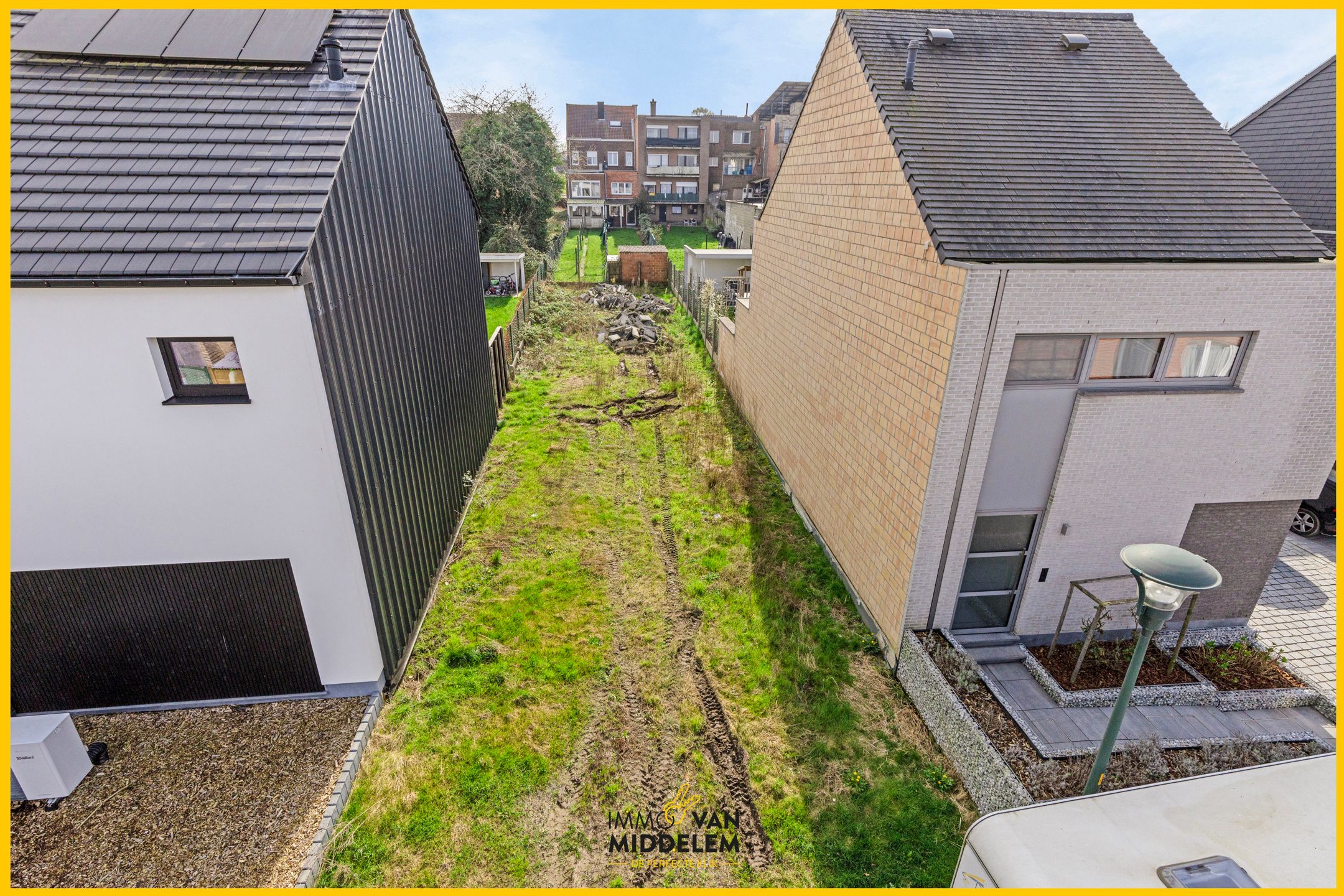 RUSTIG GELEGEN BOUWGROND IN CENTRUM LIEDEKERKE foto 1