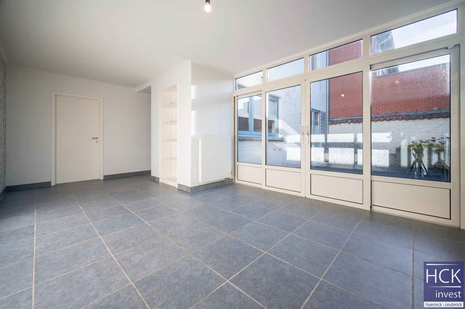 KRUISHOUTEM - Instapklare ruime burgerwoning met 4 SLPK. in centrum!! foto 11