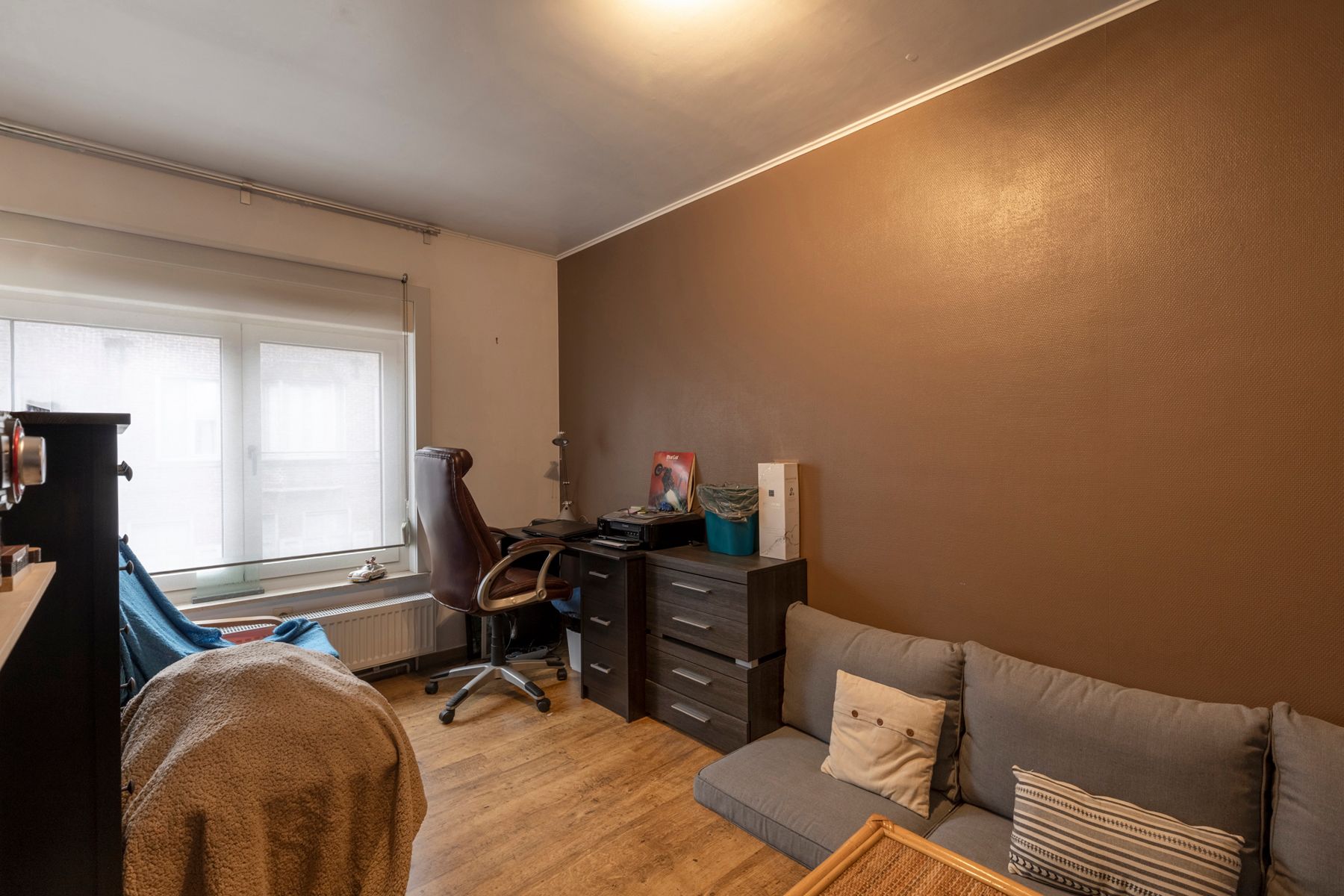 Goed gelegen rijwoning in centrum Zomergem (Lievegem) foto 12