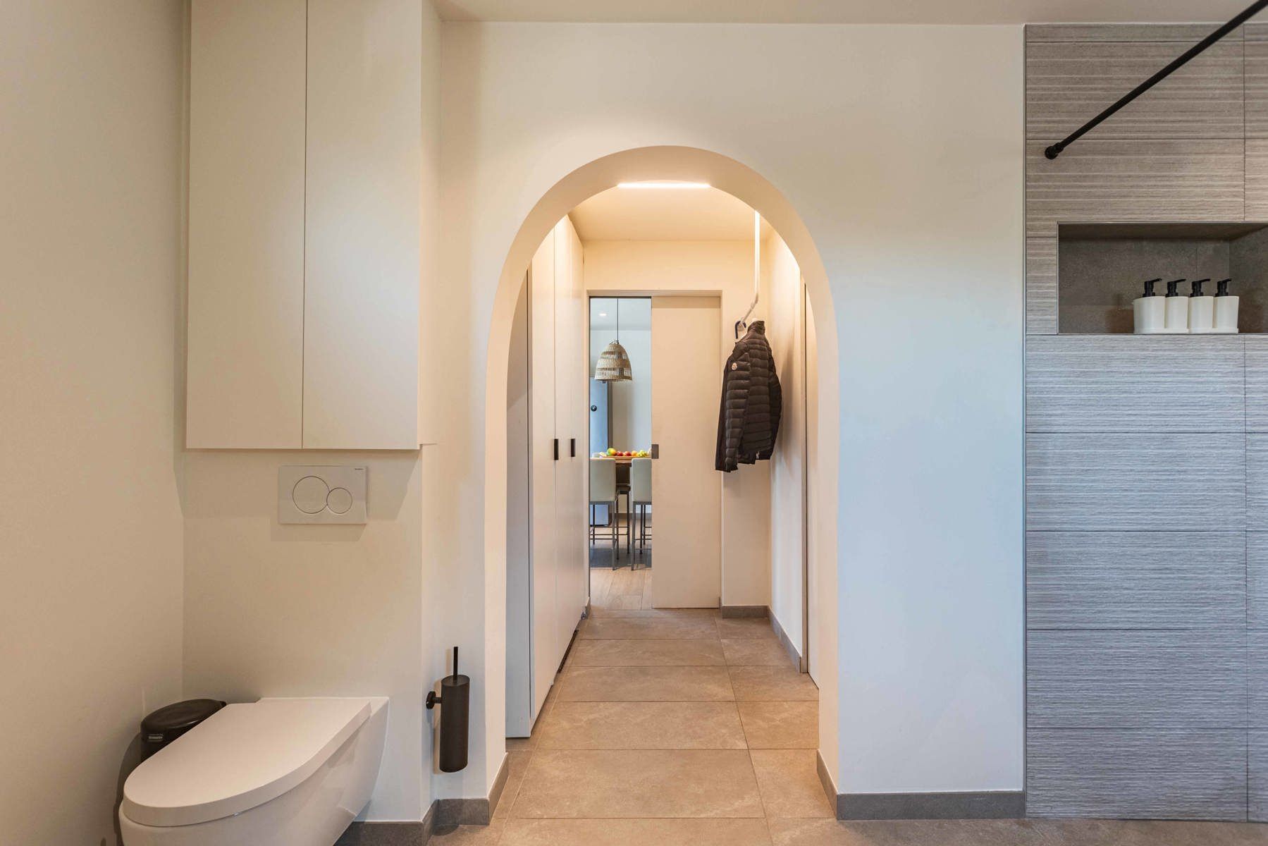 EXCLUSIEVE VILLA MET ZWEMBAD EN PRACHTIGE TUIN! foto 16