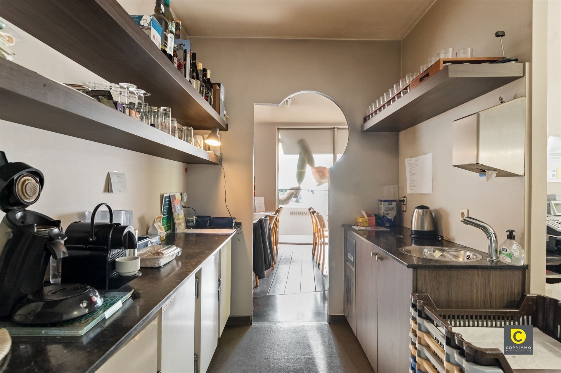 Commerciële ruimte op toplocatie! foto 9