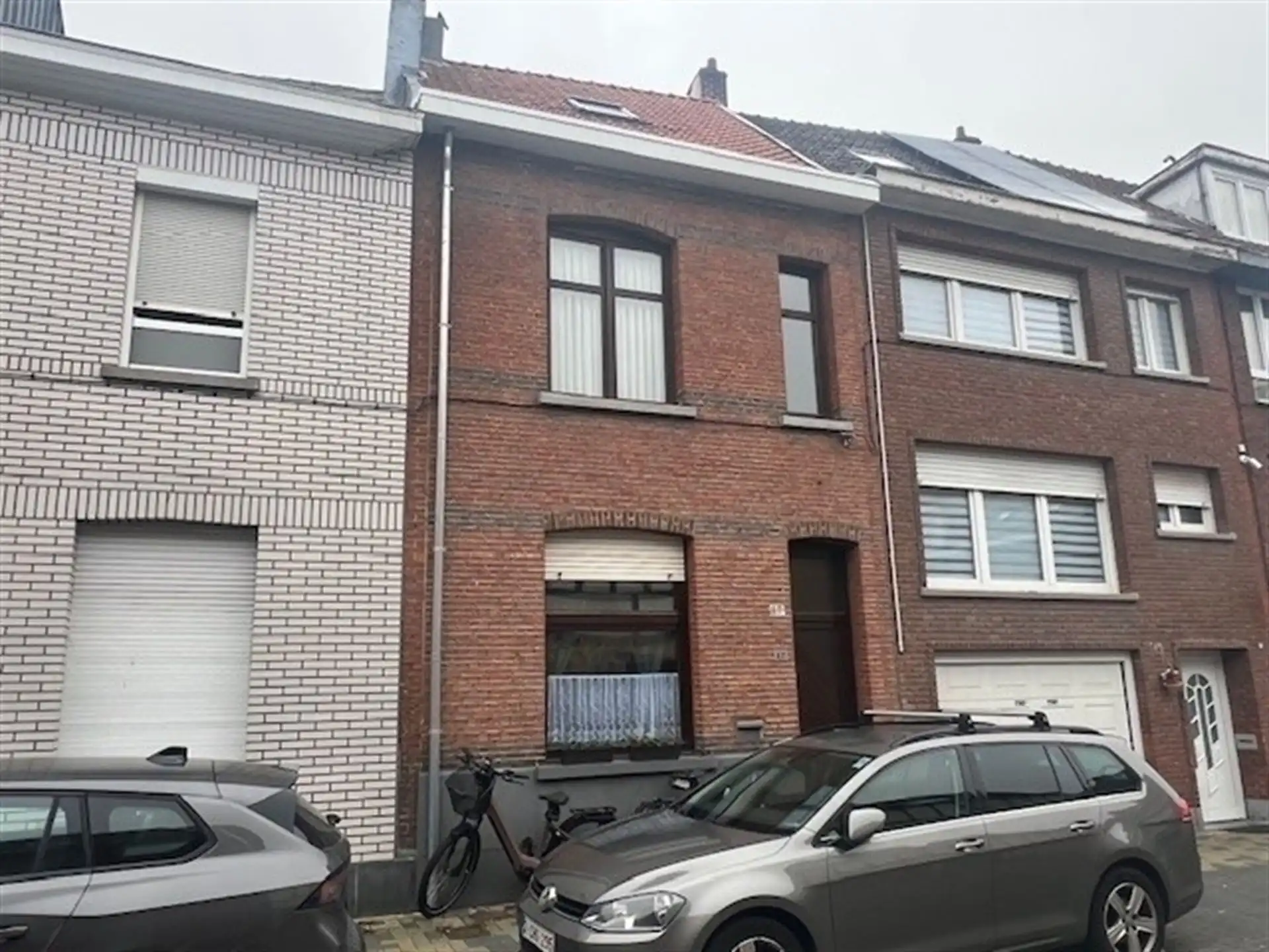 Ruime woning met zonnige tuin! foto 17
