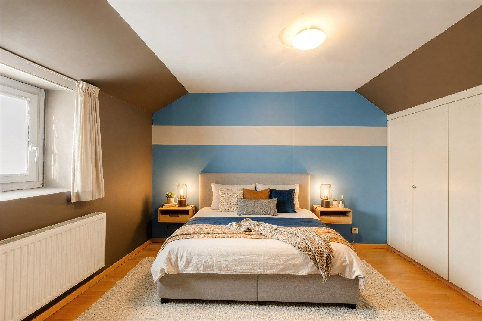 INSTAPKLARE STADSWONING (2 SLPKS) IN HARTJE TIELT MET GARAGE! foto 12