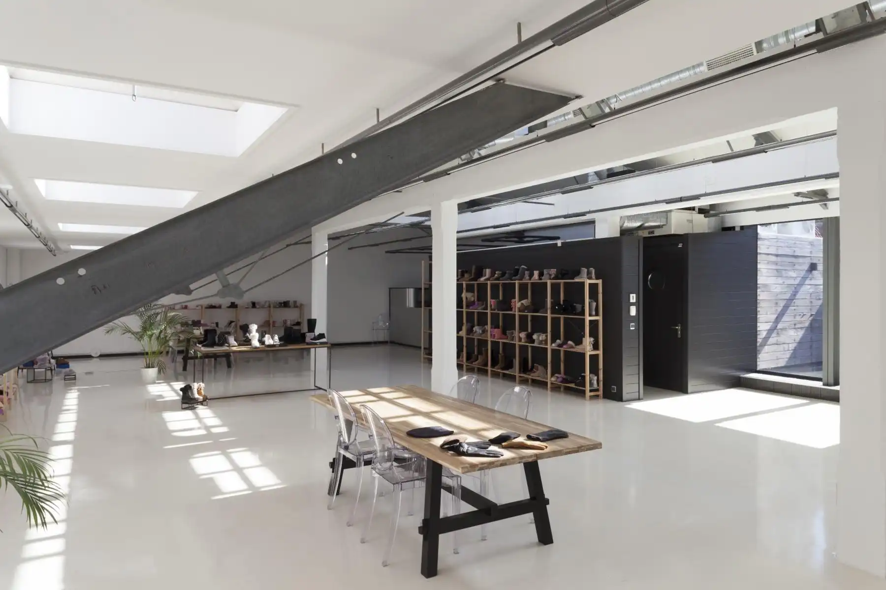 LOFTHOUSE - Kantoren te huur te Antwerpen foto 4