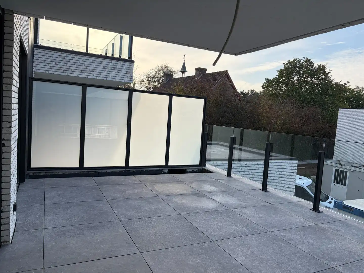 Instapklaar nieuwbouwappartement met 2 slaapkamers en terras. foto 9