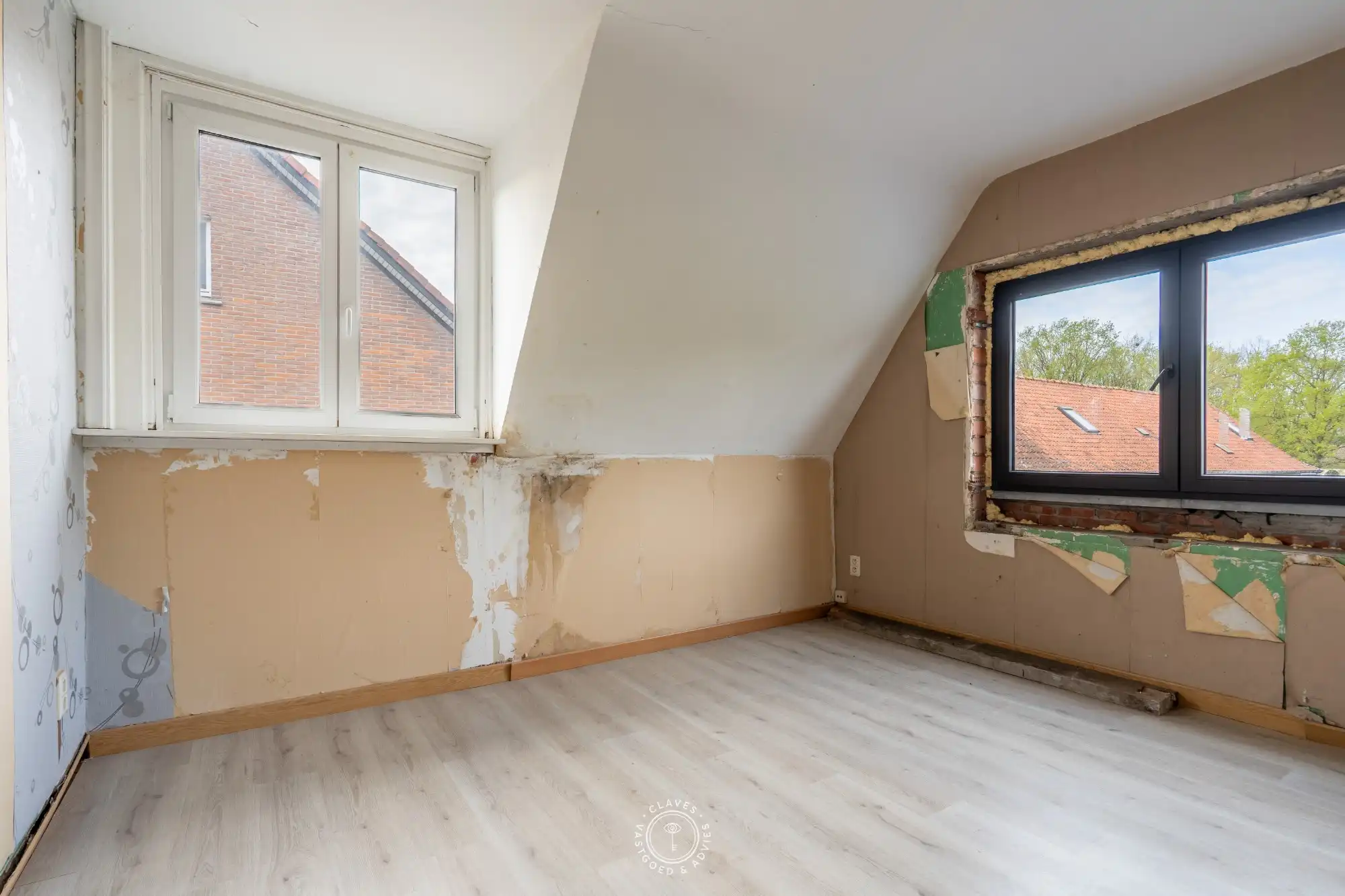 Verder te renoveren open bebouwing op toplocatie foto 19