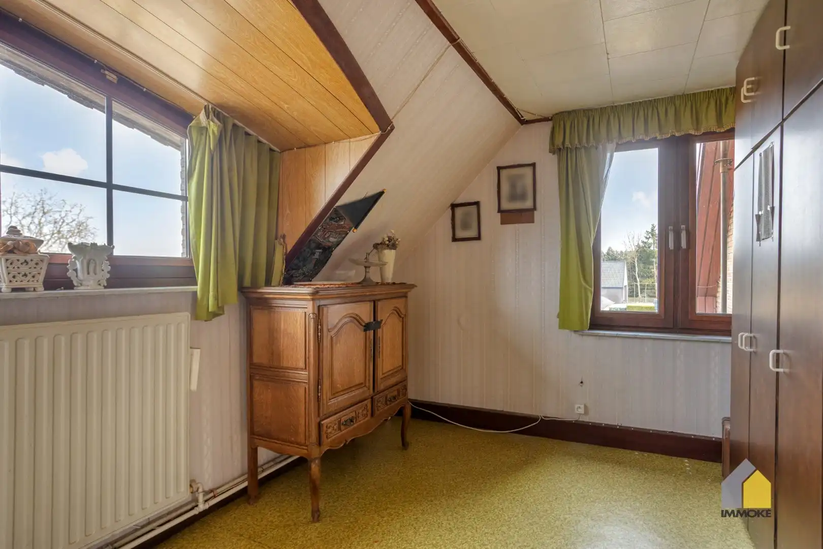 Te renoveren, statige woning op mooi perceel van 23 a 90 ca. foto 24