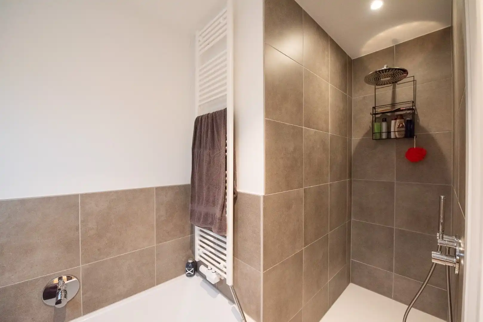 Modern 3-slaapkamer penthouse TE KOOP in centrum Waregem. foto 20