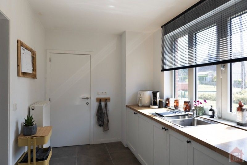 Leuke instapklare woning met 3 slaapkamers en tuin foto 16