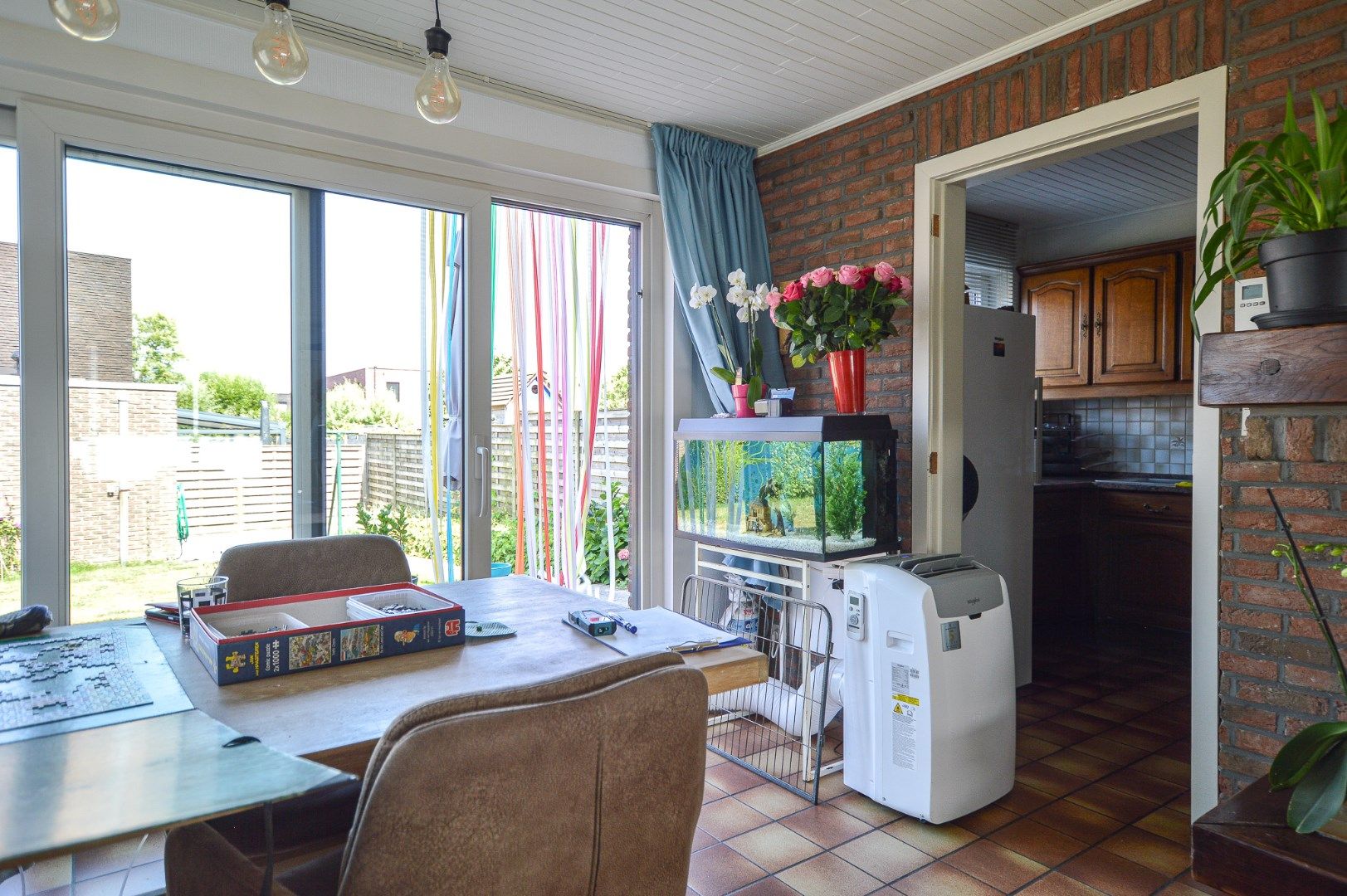 Halfopen bebouwing rand Oostende met tuin en garage foto 6