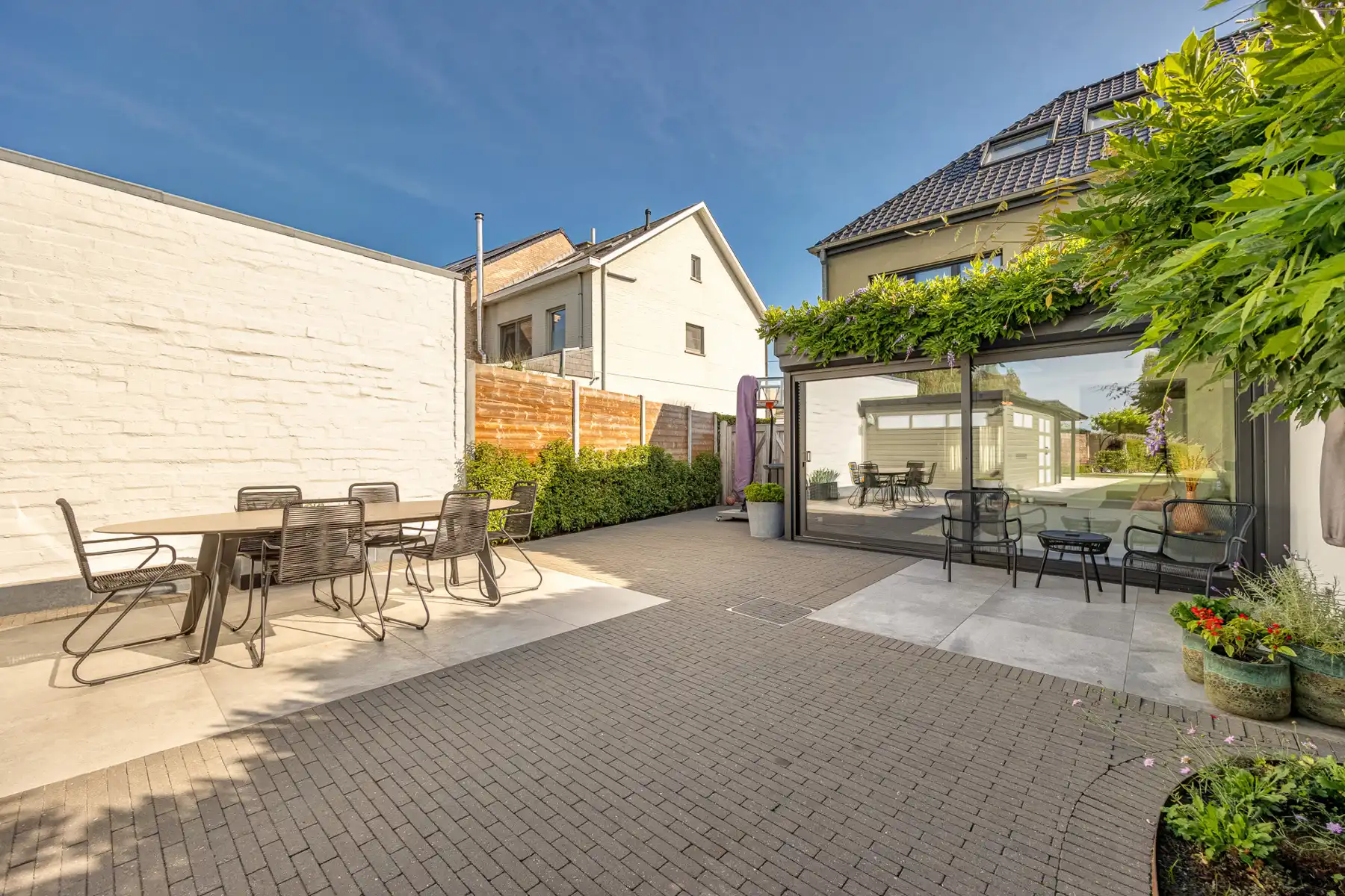 Instapklare woning met 3 slaapkamers en grote tuin foto 24