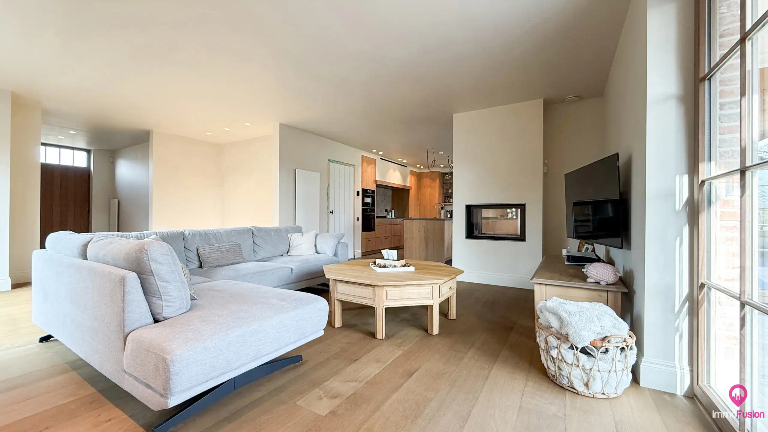 Exclusieve energiezuinige nieuwbouwwoning met 3 slpkms! foto {{pictureIndex}}