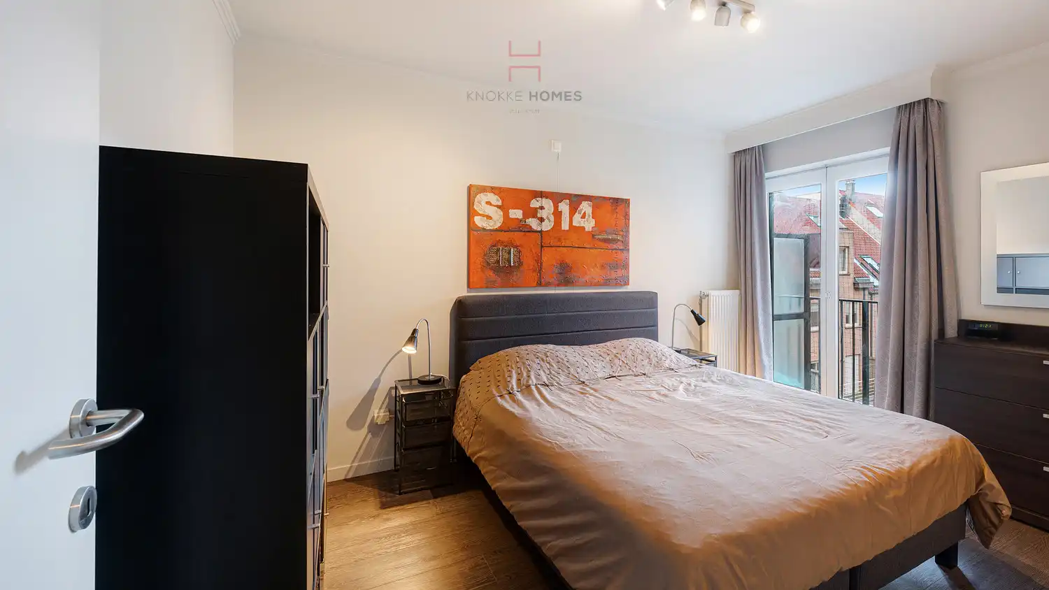 Instapklaar appartement met open zicht over het Dir. Gen. Willemspark en de Zee foto 8