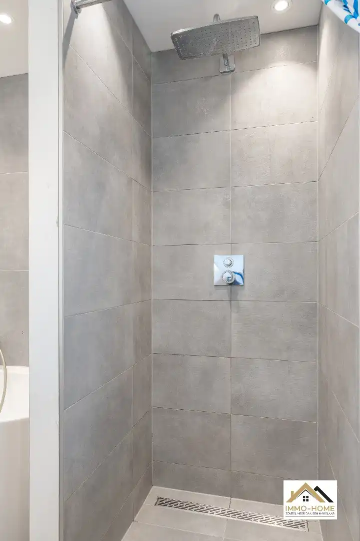 Prachtige ruime HOB in een woonwijk!  foto 17