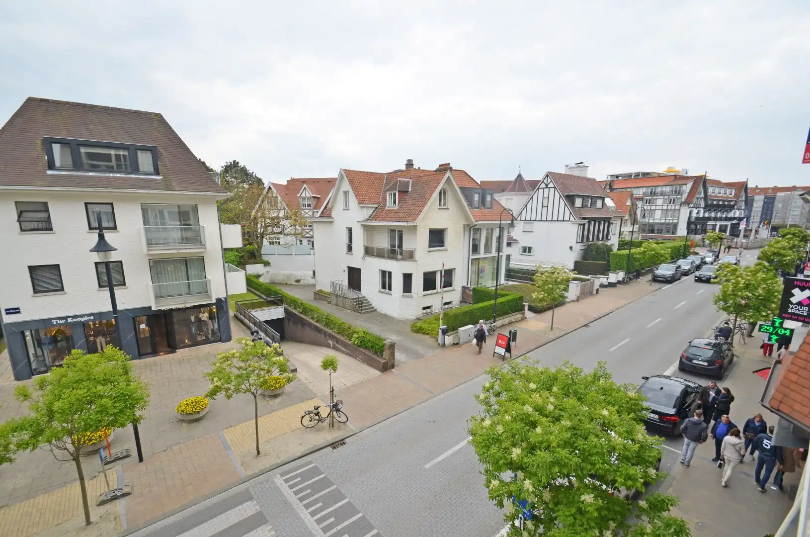 Mooi ongemeubeld appartement op een top locatie op de Kustlaan op enkele stappen van de zeedijk en het Albertplein foto 8