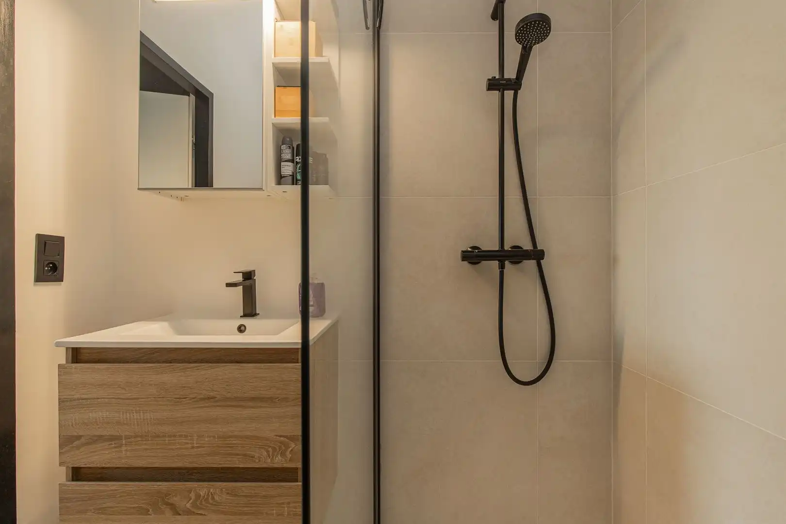 Instapklaar gerenoveerd 1-slaapkamerappartement met prachtig uitzicht op de Brusselse Forten foto 20