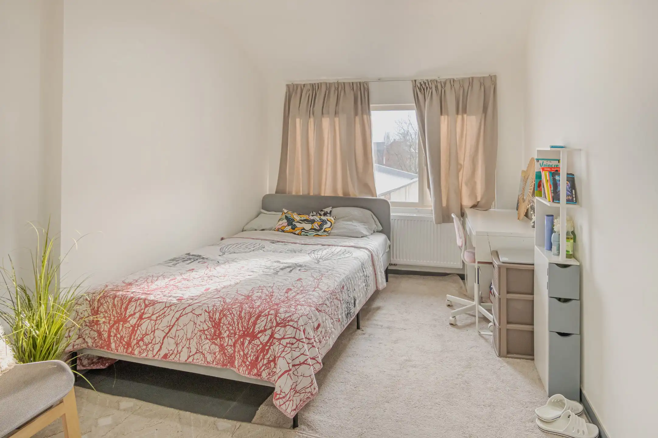 Instapklaar duplex appartement met terras in Willebroek foto 11