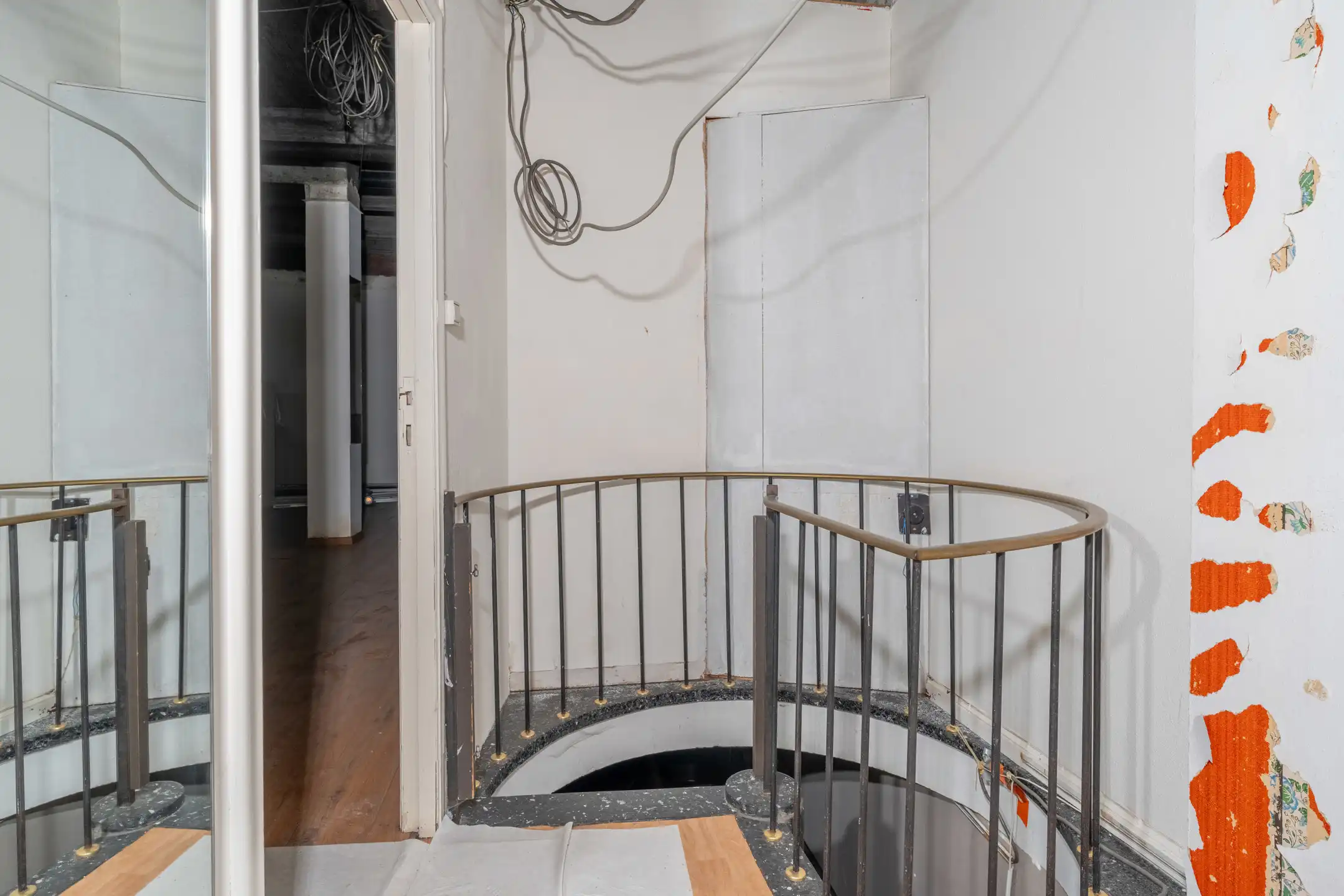 Ruim handelspand met mooie vitrinebreedte, centraal gelegen te Turnhout foto 14