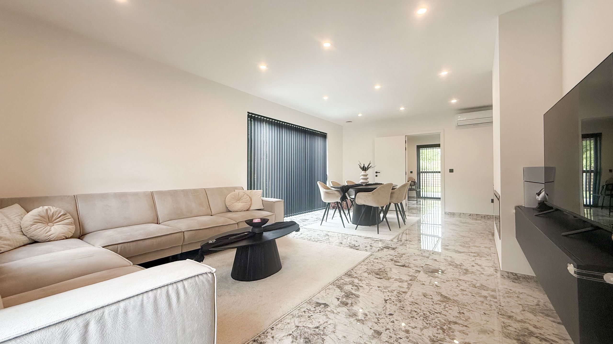  Instapklare, vrijstaande nieuwbouwwoning met 4 tot 5 slaapkamers in Heusden-Zolder! foto 2