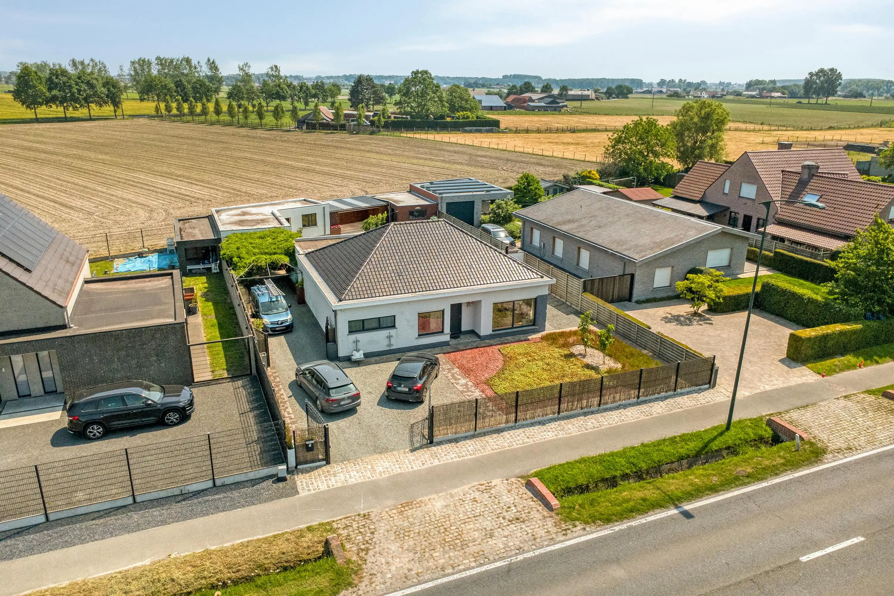 Gerenoveerde bungalow met zonnige tuin nabij Aalter foto 20