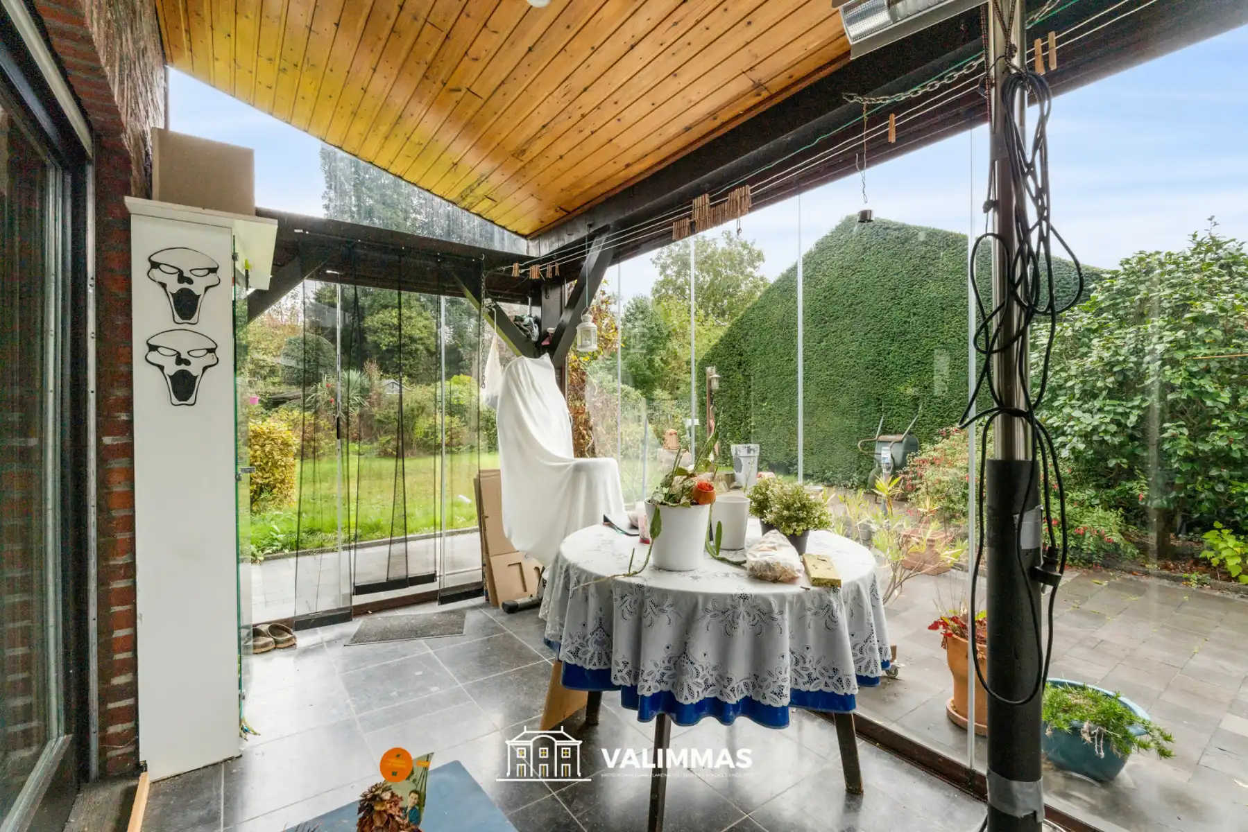 Charmante en instapklare woning met garage en mooie tuin... foto 9