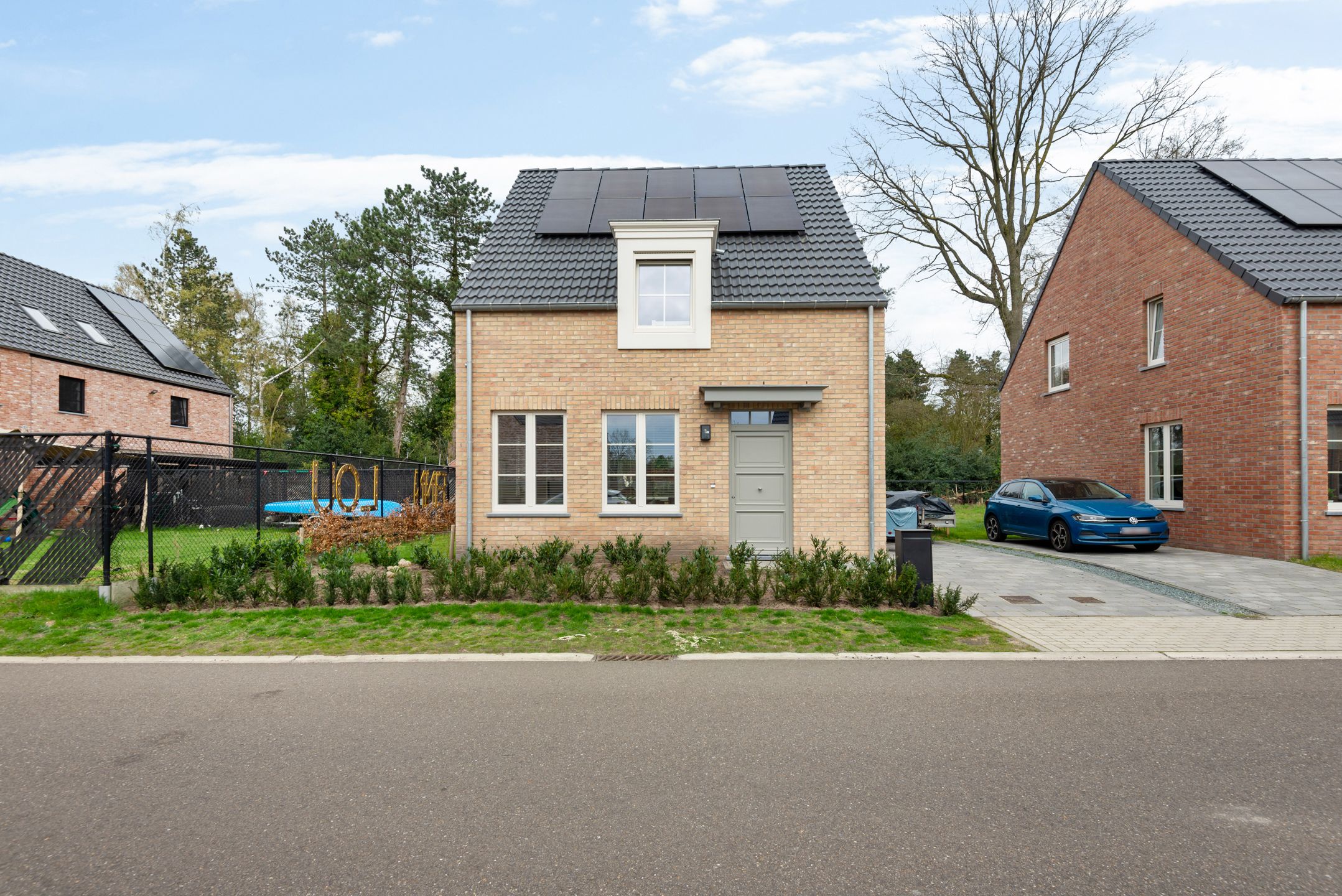 Nieuwbouw opbrengsteigendom te centrum Dessel foto 1