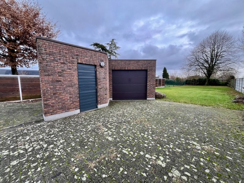 RUIM DUPLEXAPPARTEMENT DRIE SLAAPKAMERS, TUIN EN GARAGE TE HUUR foto 22