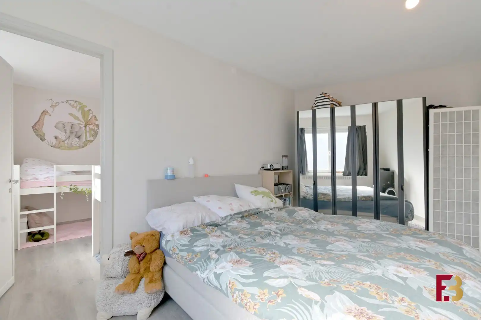 Lichtrijk 2-slaapkamerappartement in een kleinschalige residentie te Bavegem foto 9