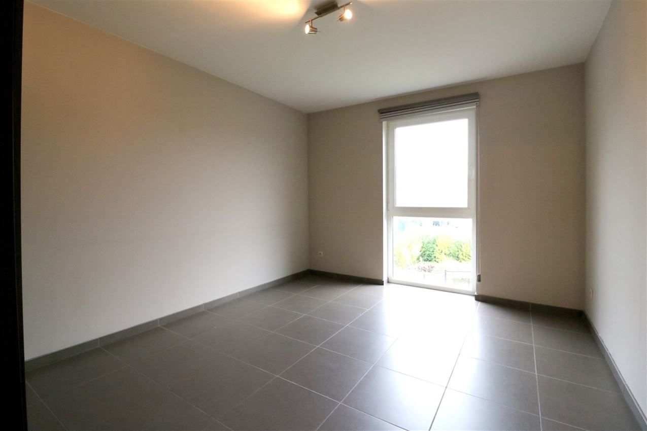 Fraaie loft met 3 slpk. en  twee autostaanplaatsen foto 13