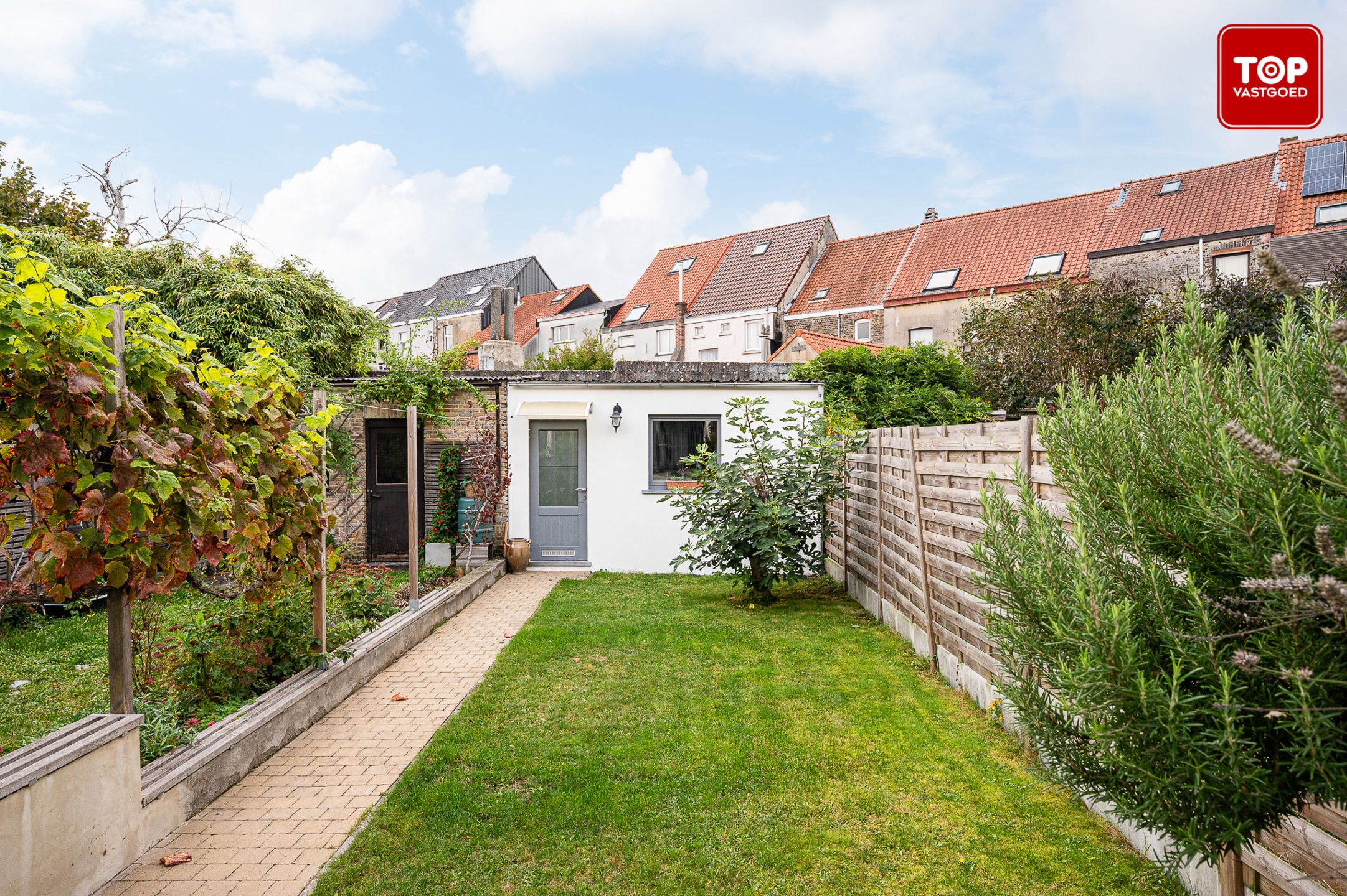 Ruime gezinswoning met 4 slaapkamers en tuin op toplocatie in Sint-Amandsberg foto 28