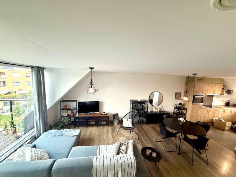 Recente duplex met 2 kamers en garage foto 9