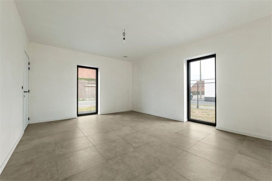 KNAPPE NIEUWBOUWWONING IN MODERNE STIJL foto 18