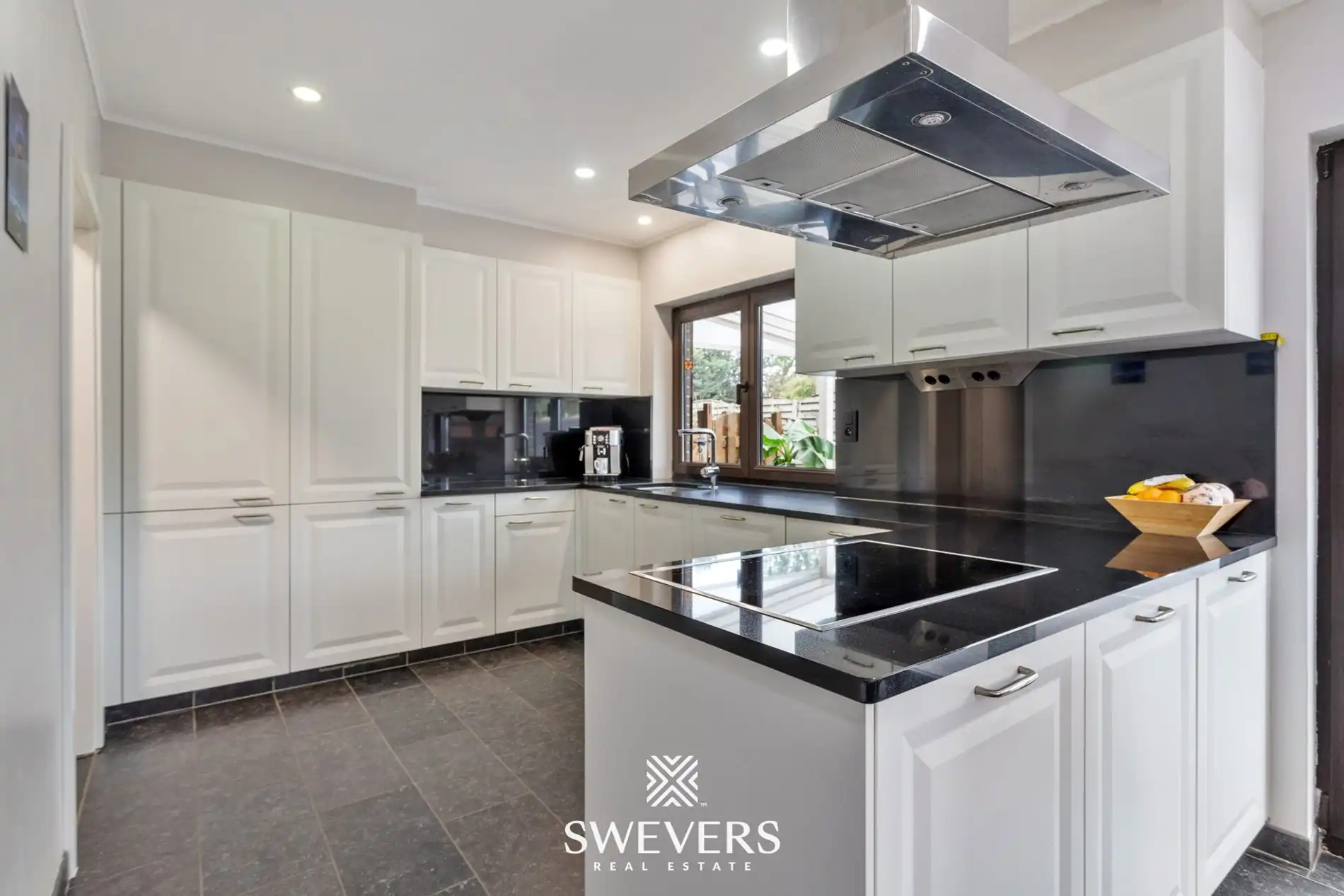 Ruime & energiezuinige gezinswoning in Sint-Truiden foto 8