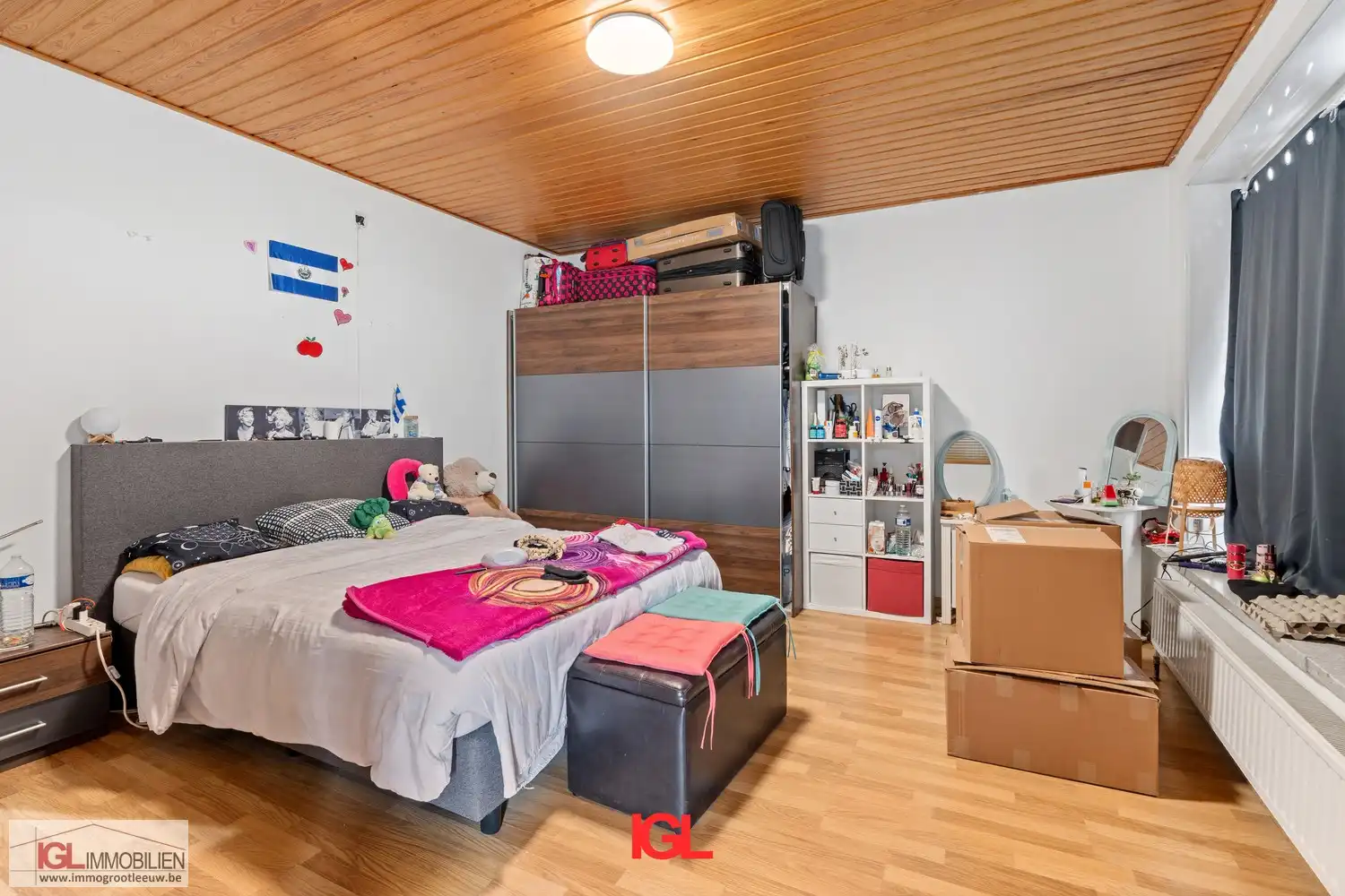 Handelspand met 2 handelsruimtes en 1 appartement te koop op AAA locatie foto 26