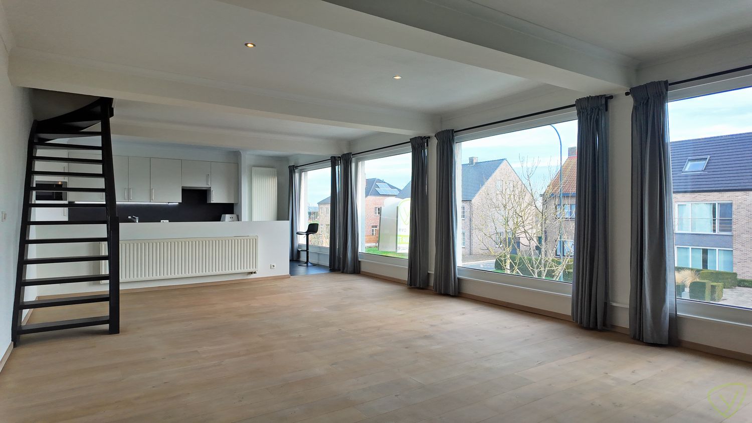 Ruim en modern duplex appartement in Eeklo! foto 2