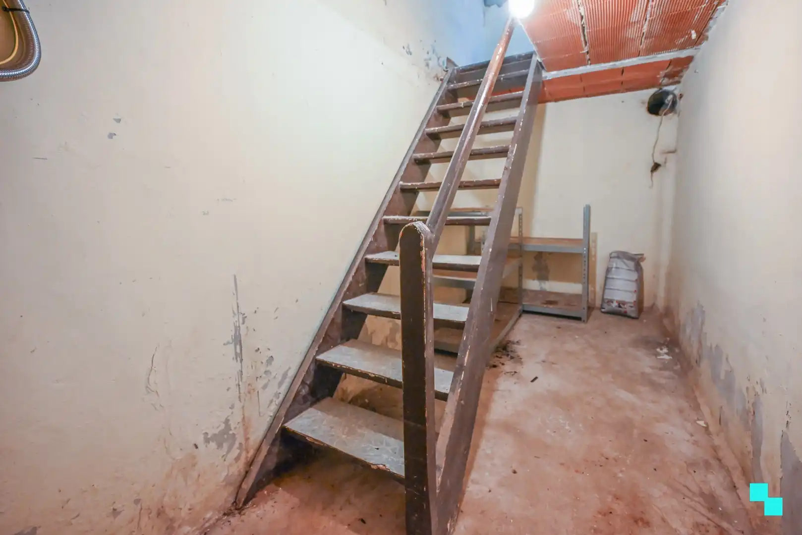 Gerenoveerde 2-slaapkamerwoning in Ingelmunster foto 36