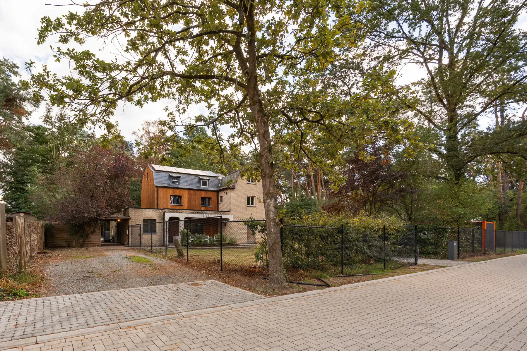 Energiezuinige charmante villa met 4 SLK's, tuin en zwembad foto 6