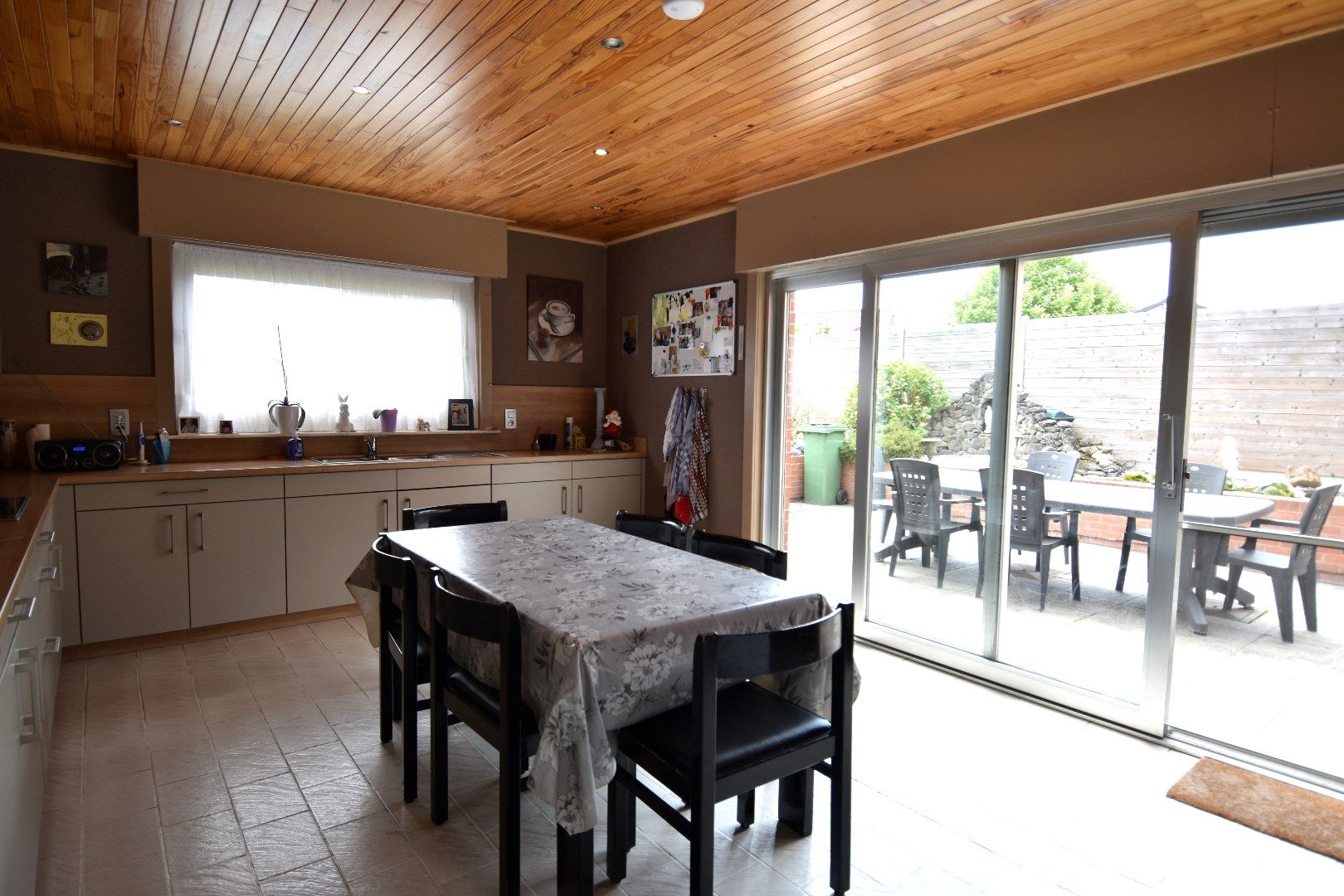 Gezellige HOB met 3 slaapkamers (mogelijkheid tot meer), garage en tuin te koop in Gullegem foto 3