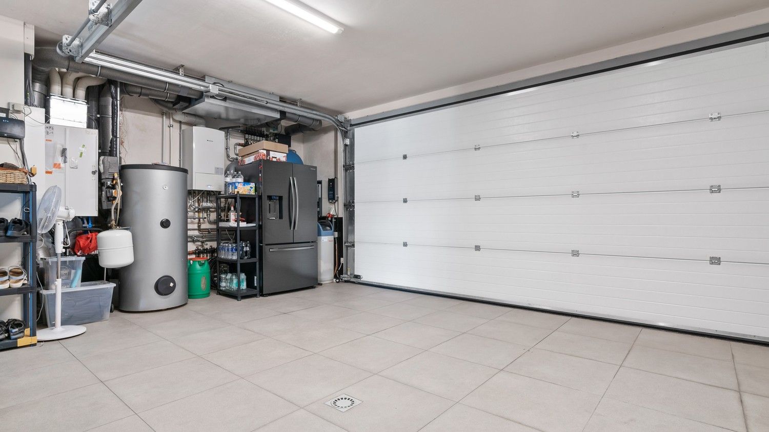 Moderne, instapklare woning met luxe afwerking en zwembad in Sint-Truiden foto 23