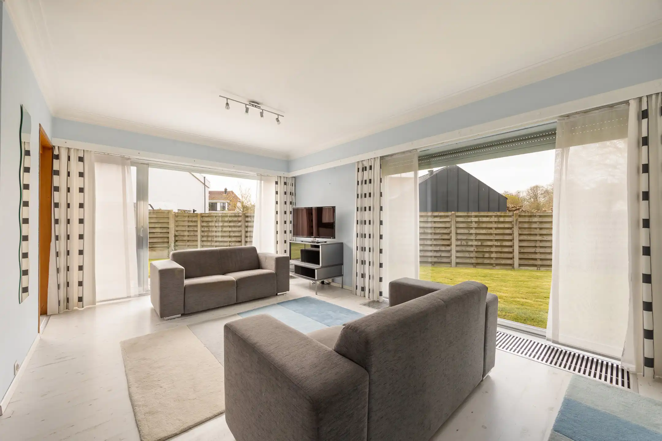 Laagbouwwoning met uitbreidingsmogelijkheden op TOP locatie foto 8