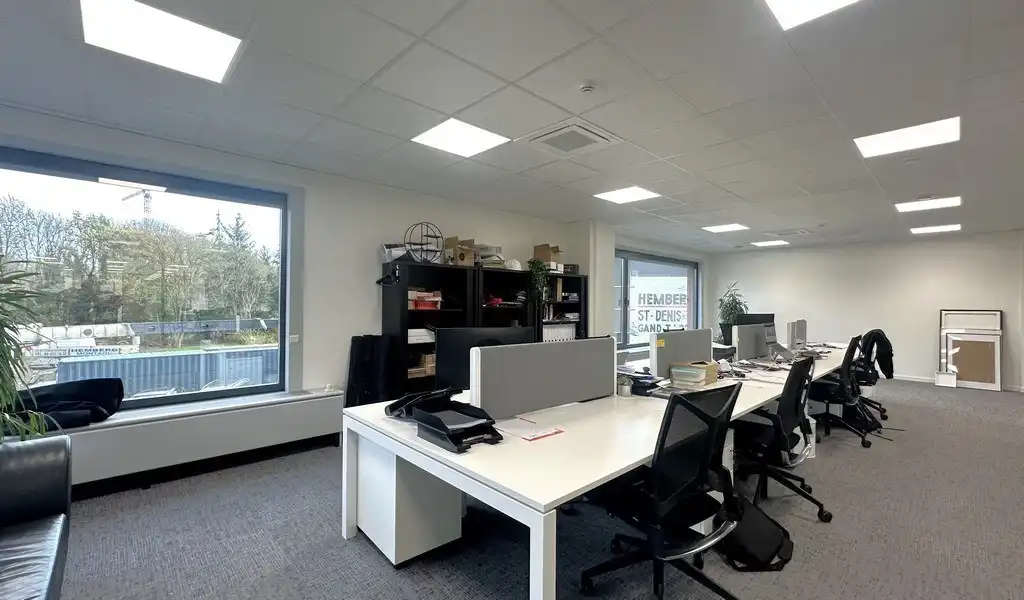 Exclusief ingericht kantoor te huur in Dionysius KMO center te Sint-Denijs-Westrem foto 11