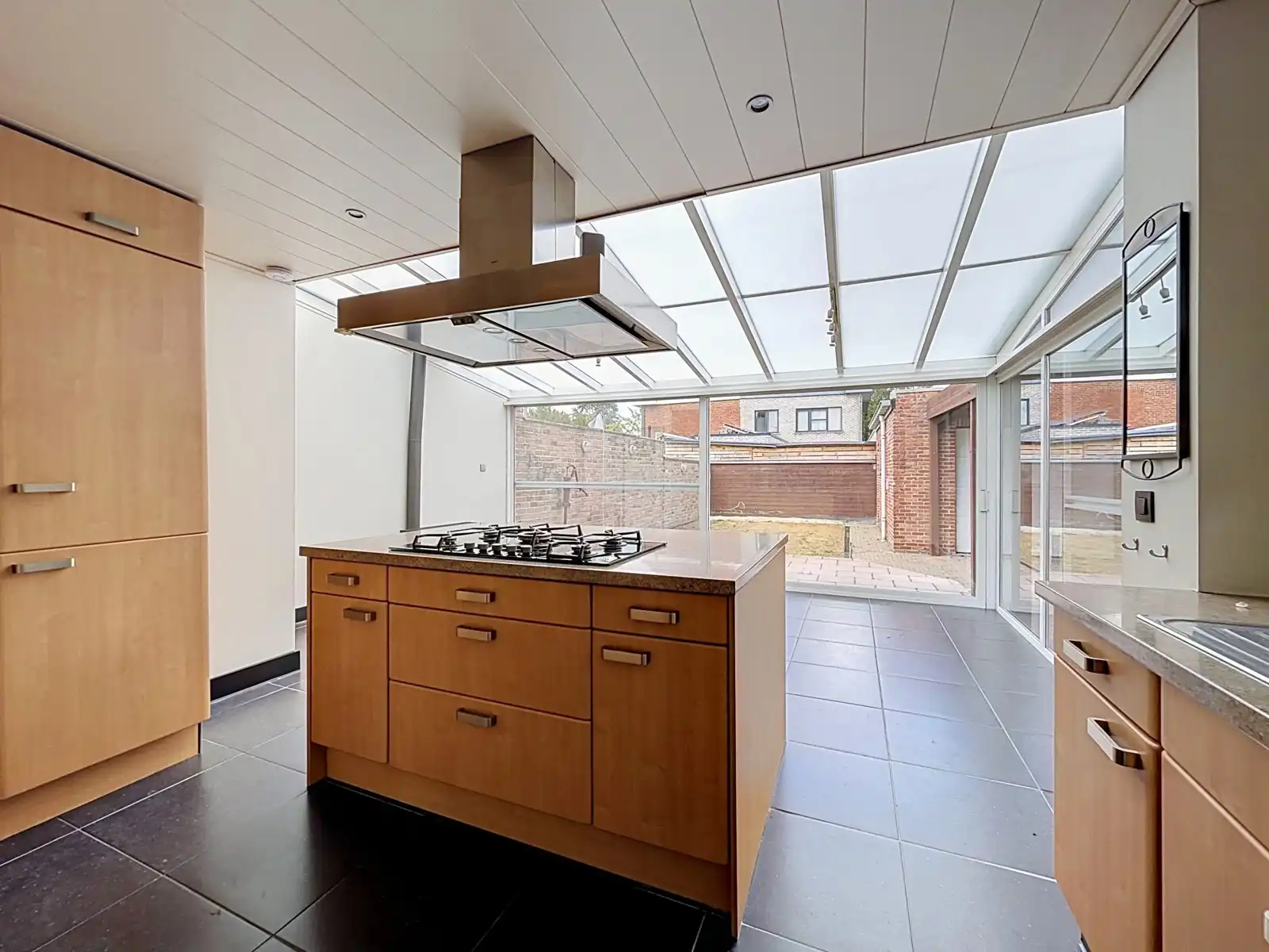 Instapklare HOB met 3 SLPK, Tuin én garage! foto 9