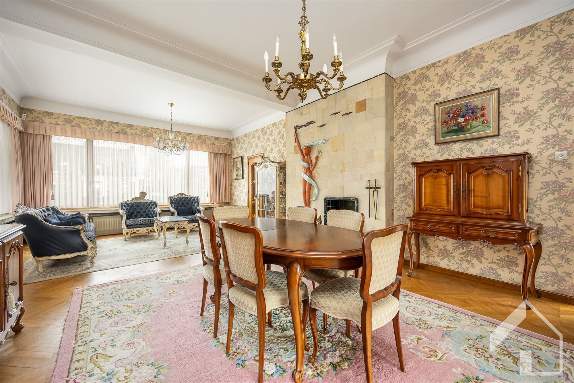 Te renoveren, karaktervolle villa in het centrum van Pulle foto 6