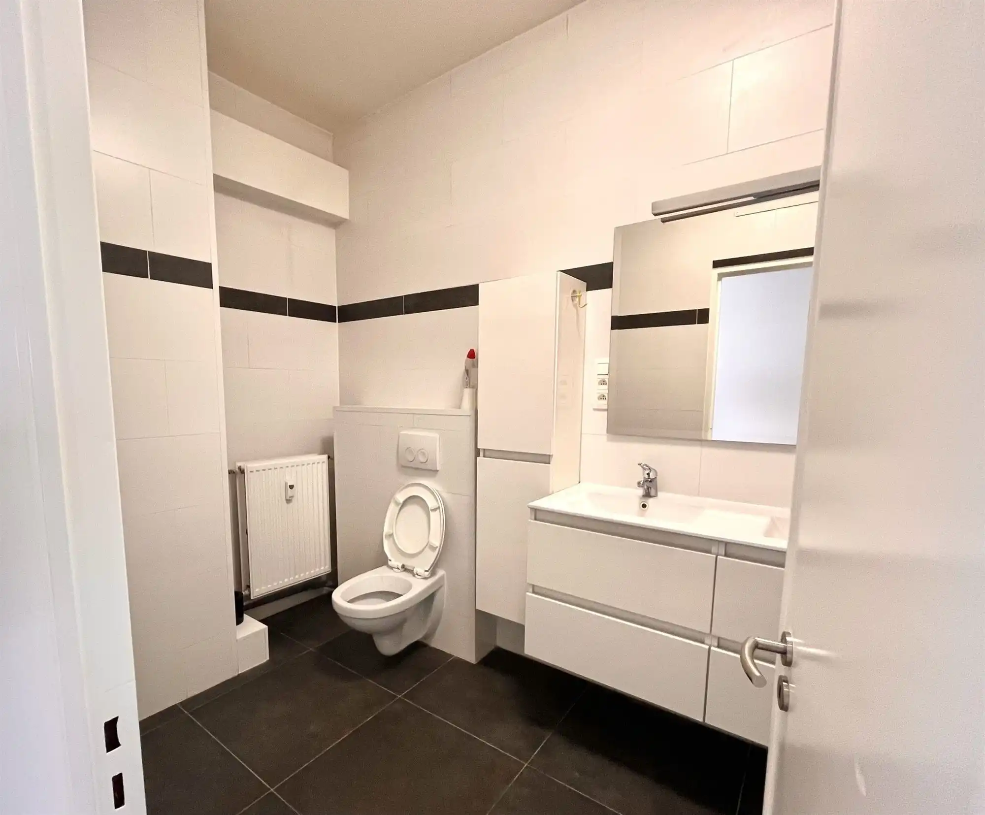 Recent gerenoveerd 4SLPK appartement met terras foto 7