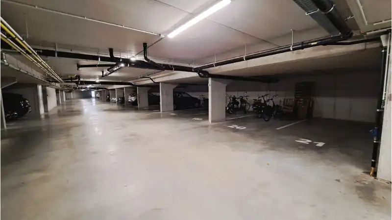 Ondergrondse AUTOSTANDPLAATS&nbsp;te koop in de Witte Molenstraat 17 in&nbsp;Sint-Michiels Brugge foto 3