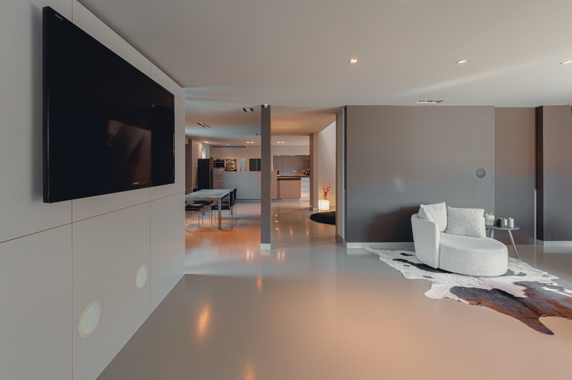 Handelspand + woning op uiterst commerciële locatie. foto 5