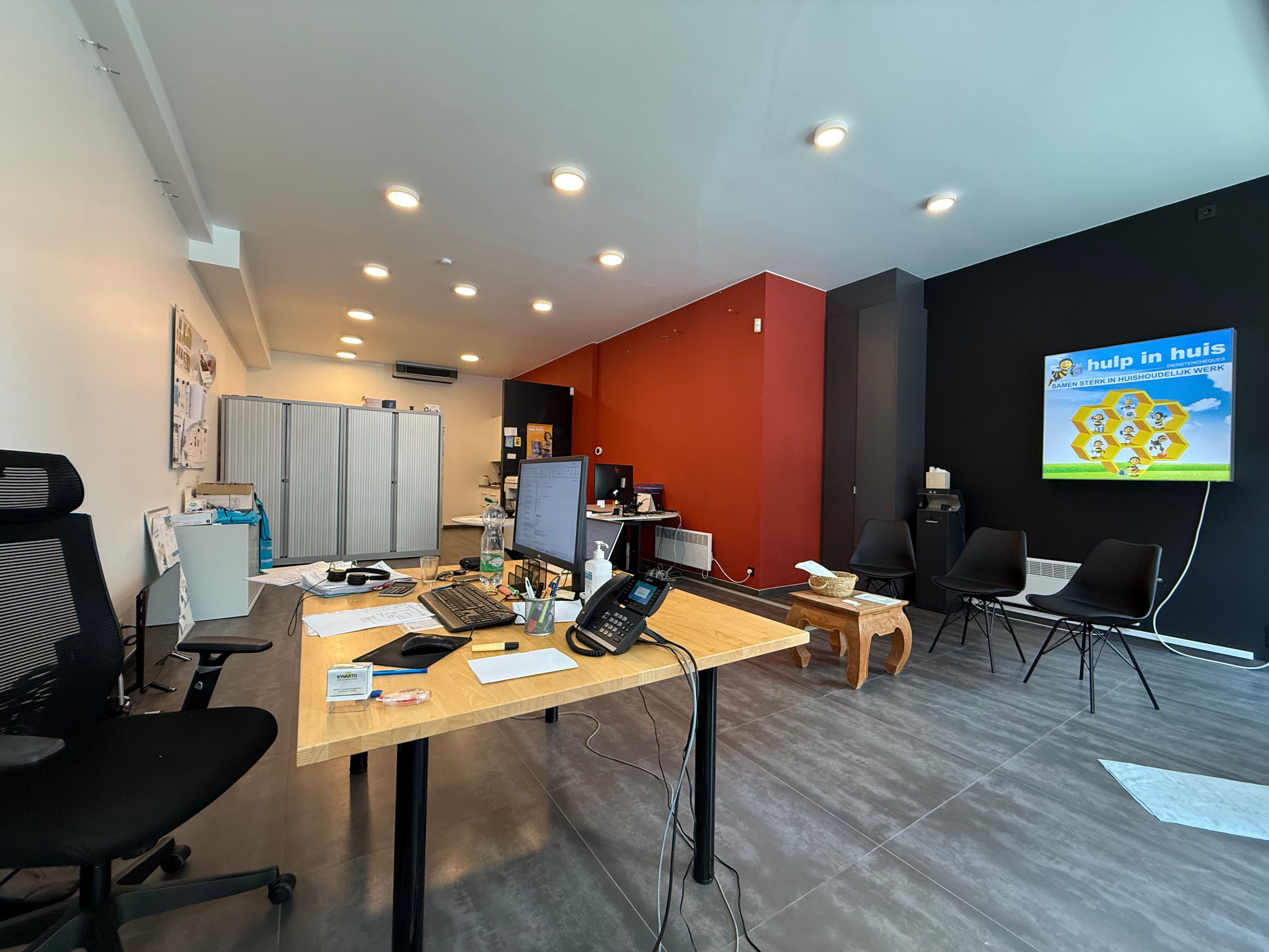 Handelsgelijkvloers 69m² foto 3
